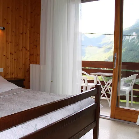 Hotel Les Moineaux Bellevaux