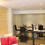 レ モワノー ホテル 2*
