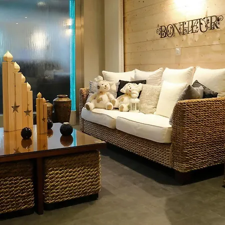 Les Moineaux Hotel 2*