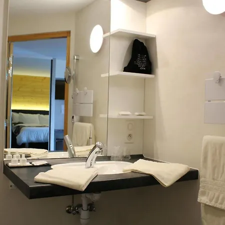 Les Moineaux Hotel 2*