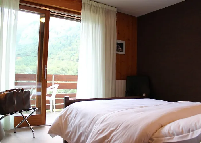 Les Moineaux Hotel Bellevaux