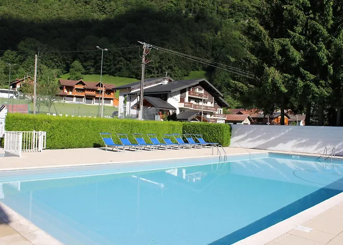 Les Moineaux Hotel 2*